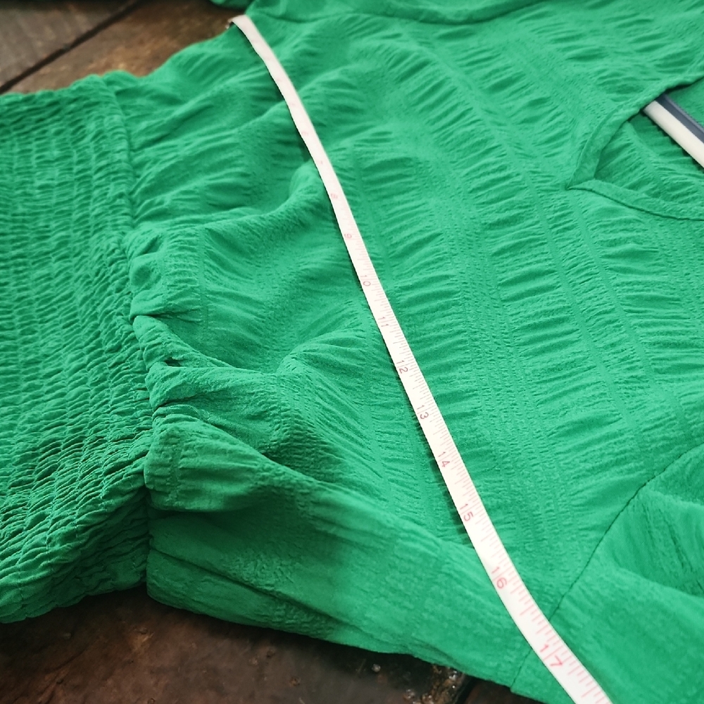 Elegant Green Maxi Dress - Picture 5 of 5